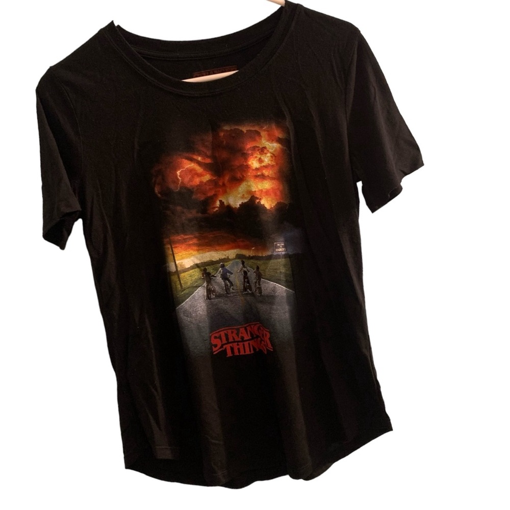 5 for 20 Stranger Things poster print tee